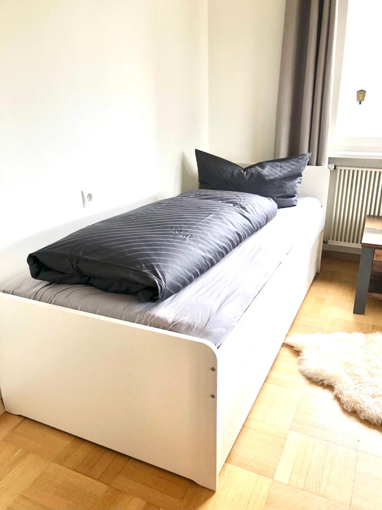 Crown Living Design Apartment - 2 Schlafzimmer - Kueche - Gratis Parkplatz - Abstellraum Fuer Fahrraeder/Ski Mader Dış mekan fotoğraf