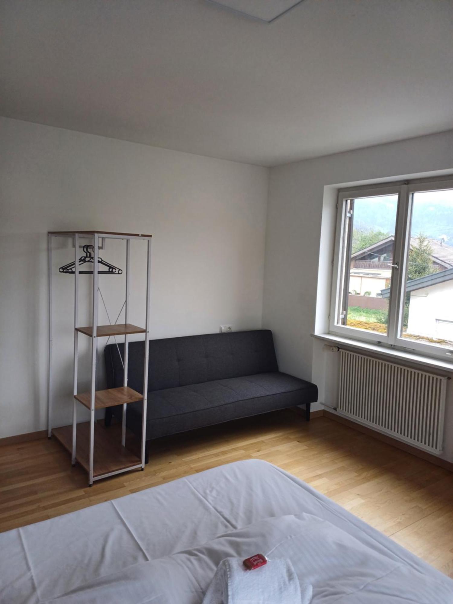 Crown Living Design Apartment - 2 Schlafzimmer - Kueche - Gratis Parkplatz - Abstellraum Fuer Fahrraeder/Ski Mader Dış mekan fotoğraf